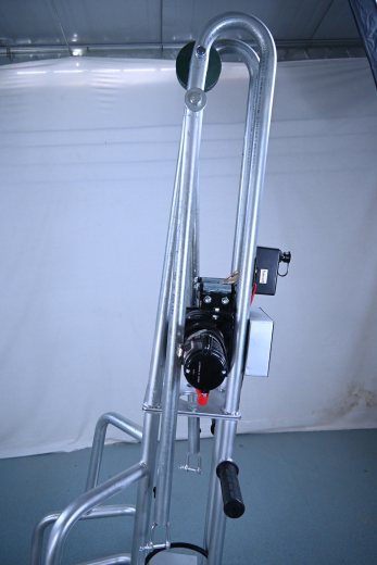 侧面展示