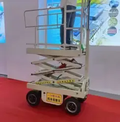 升降鸡舍观察车