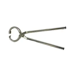 Large stainless steel noses with 41.5 cm clamps.