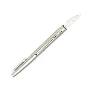 Small pen test castration knife + 11 blades