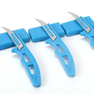 Number 12 mini castration knife.