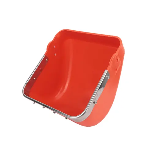 Mangiatoia per scrofe La spesa del maiale, i panini arancioni e uno grosso.