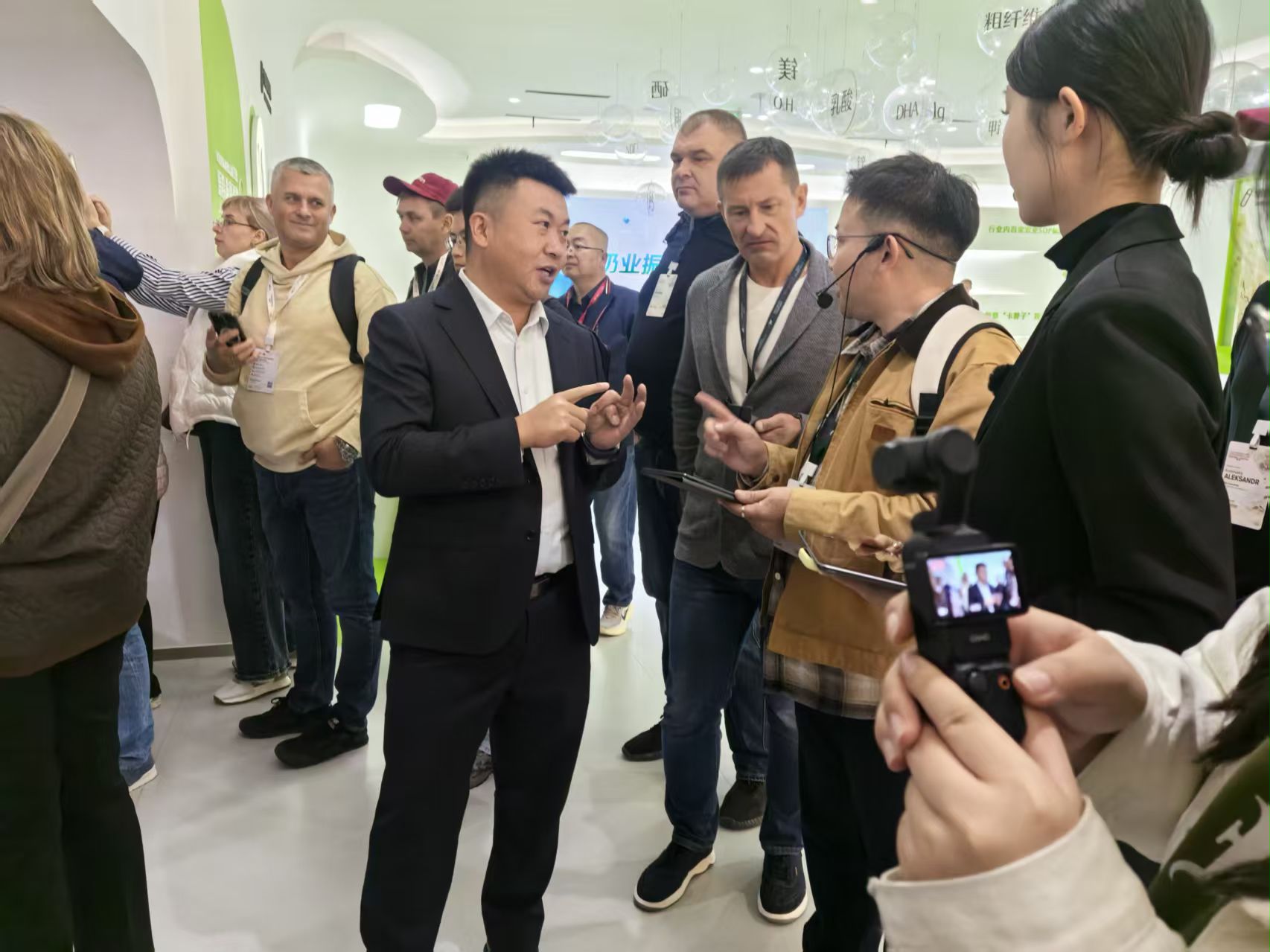 “一带一路”框架下中俄奶业交流 俄罗斯代表团到访优然牧业 — 插图 1